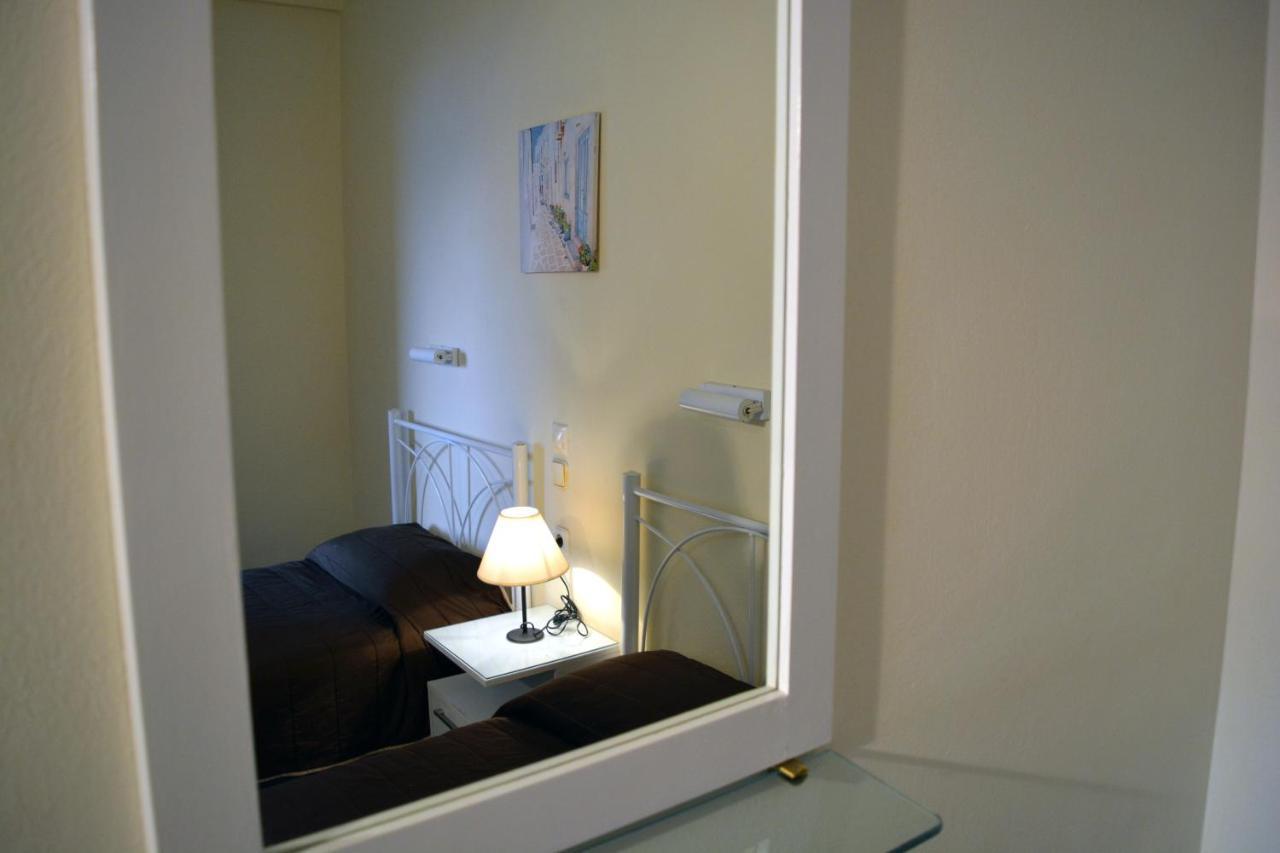 Papadatos Apts With Amazing View - 5Mins From The Beach Kontogialos 외부 사진