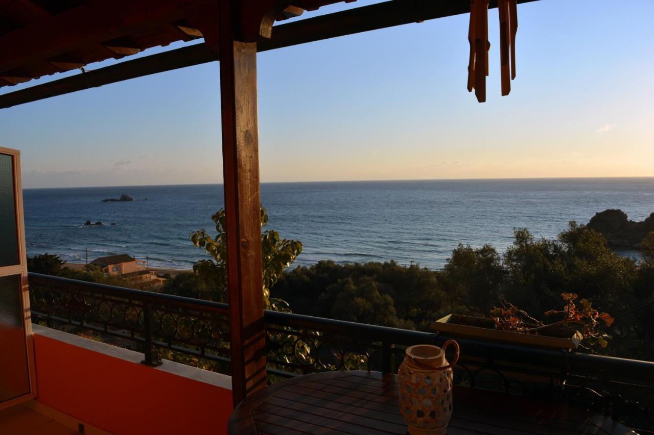 Papadatos Apts With Amazing View - 5Mins From The Beach Kontogialos 외부 사진