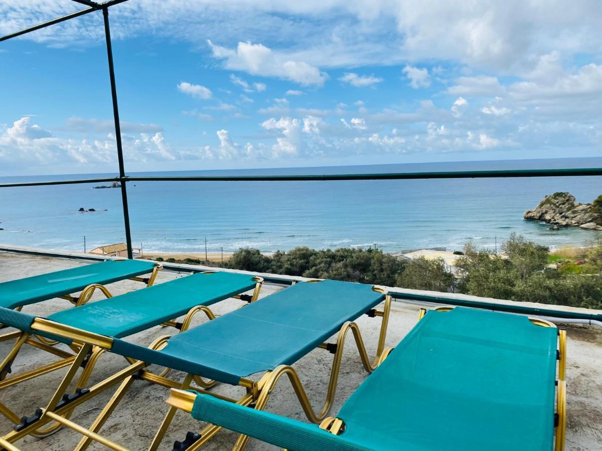 Papadatos Apts With Amazing View - 5Mins From The Beach Kontogialos 외부 사진