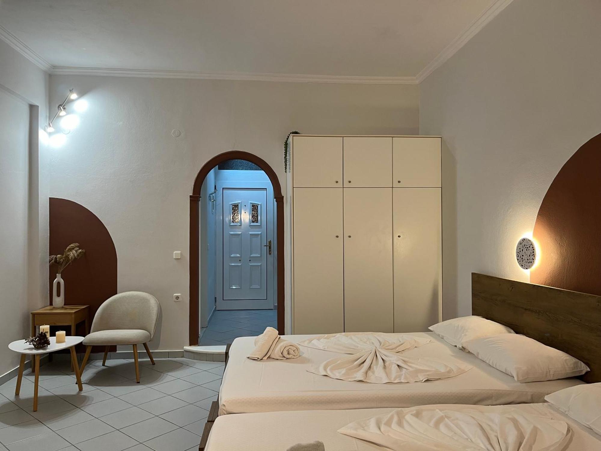 Papadatos Apts With Amazing View - 5Mins From The Beach Kontogialos 외부 사진