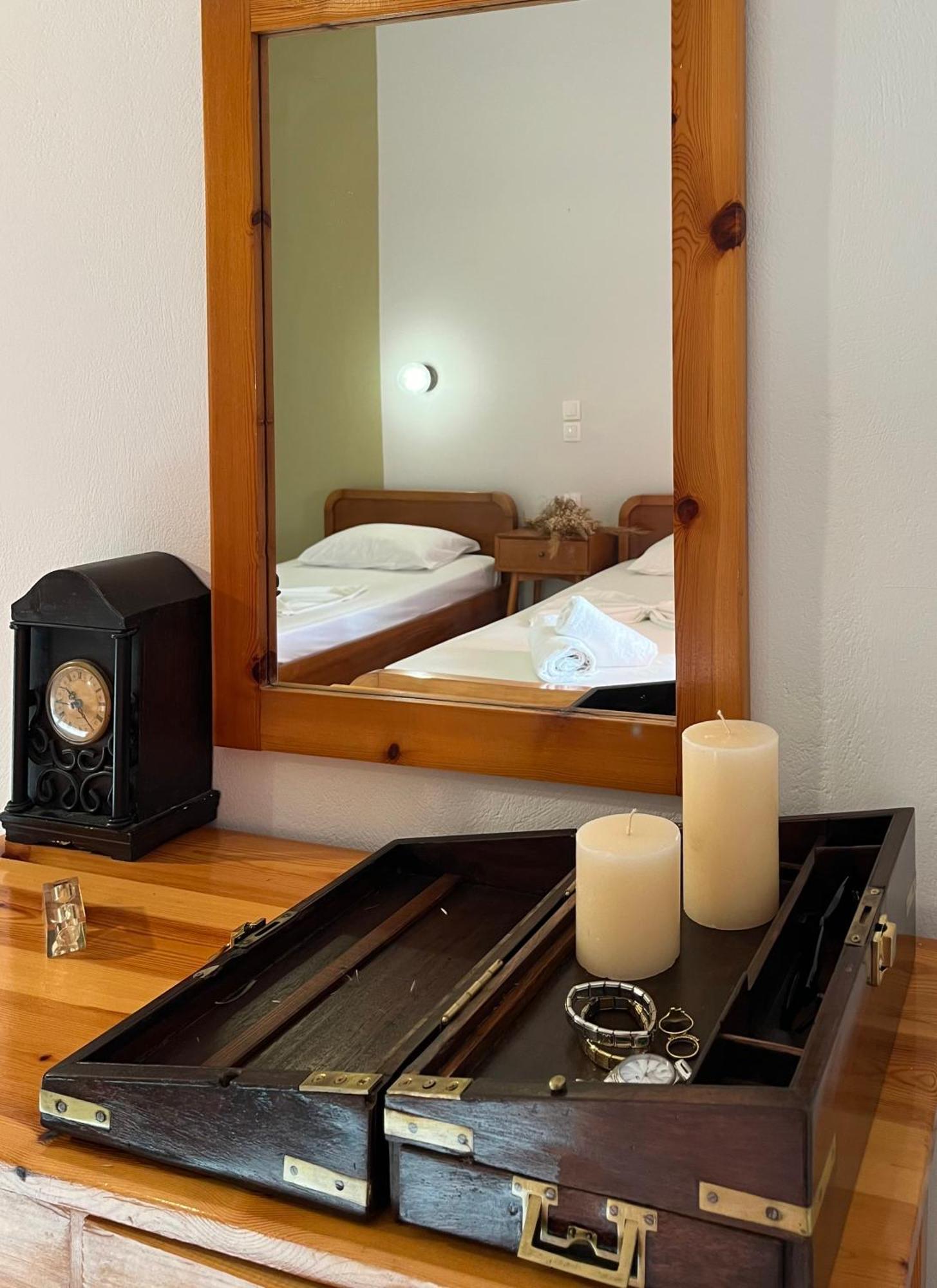 Papadatos Apts With Amazing View - 5Mins From The Beach Kontogialos 외부 사진