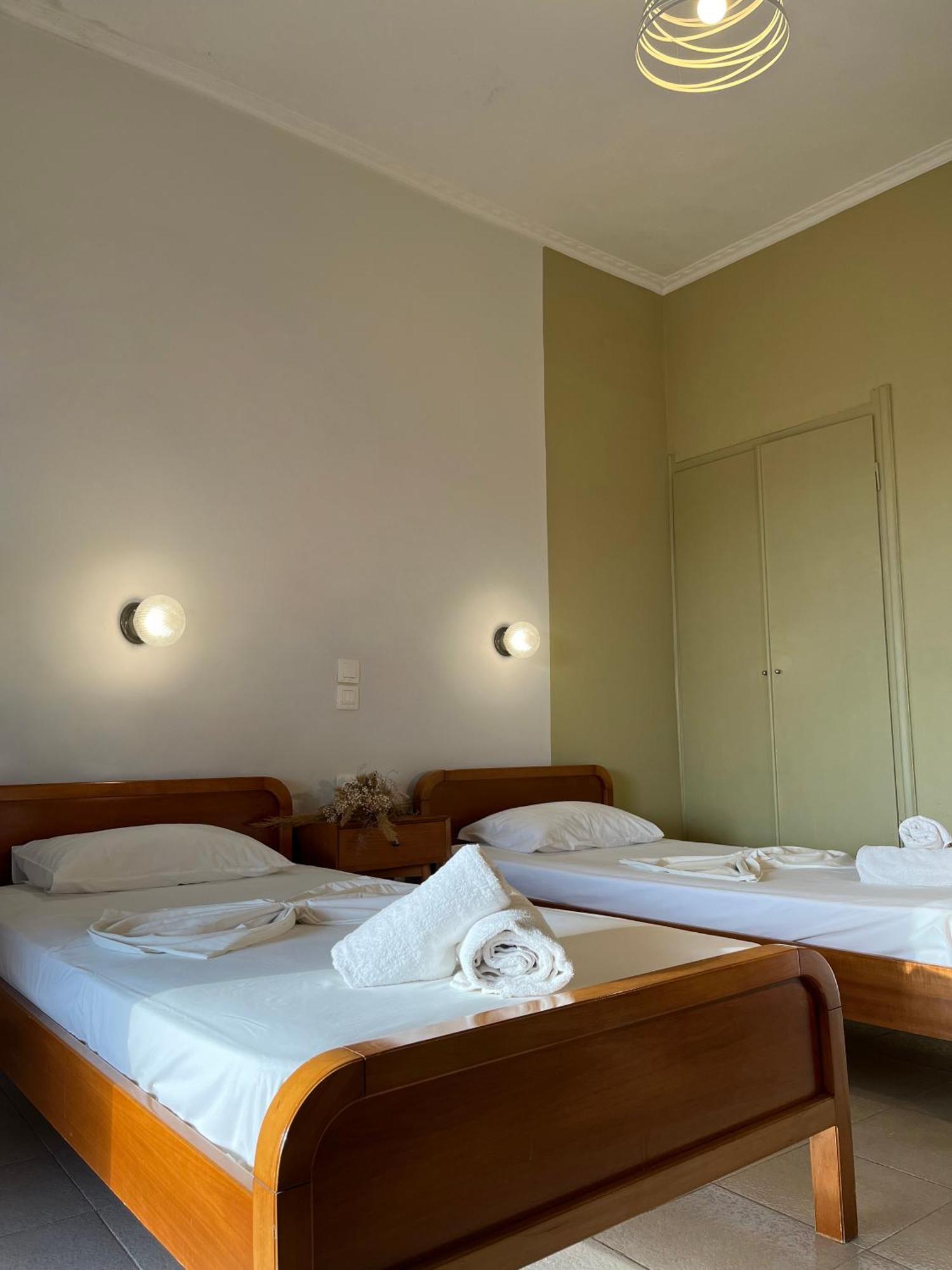 Papadatos Apts With Amazing View - 5Mins From The Beach Kontogialos 외부 사진